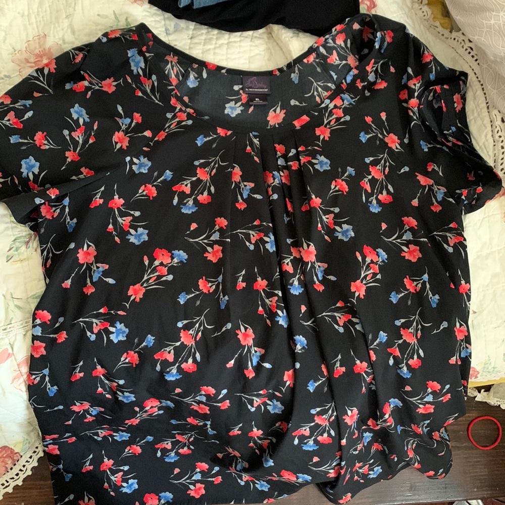 Xl maternity blouse